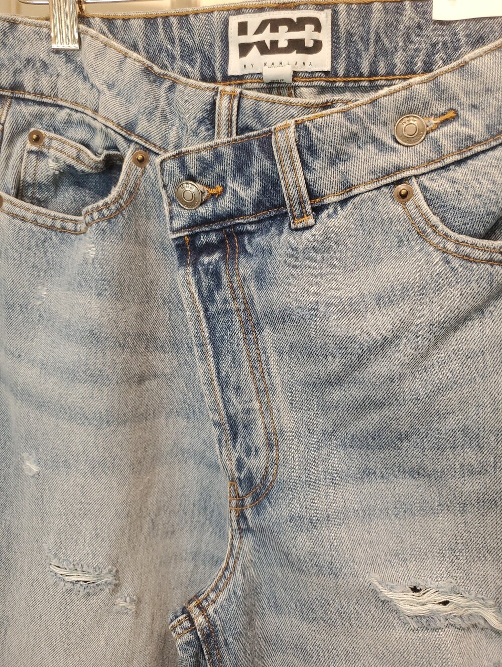 NWT KBB By Kahlana Women's Light Wash High-Rise Straight Leg Jeans Size 4 - Picture 8 of 13